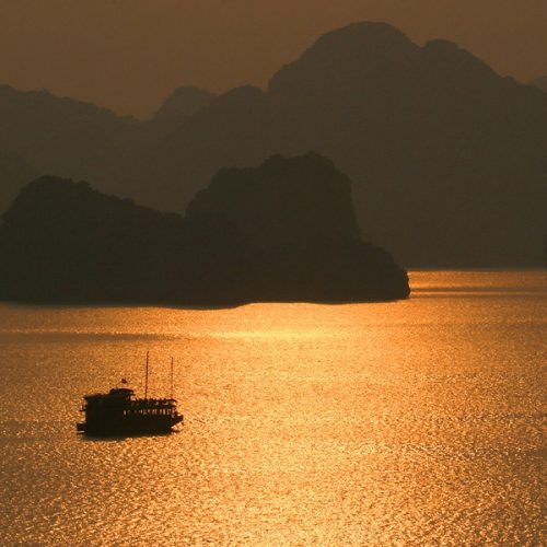 Vinh Ha Long sunset Azgovn800x600